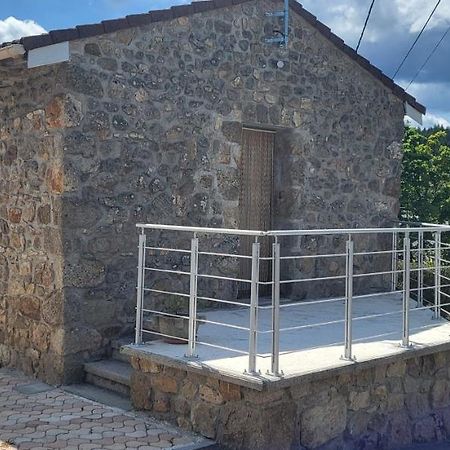 Maisonnette En Pierre Renovee Lamastre Εξωτερικό φωτογραφία