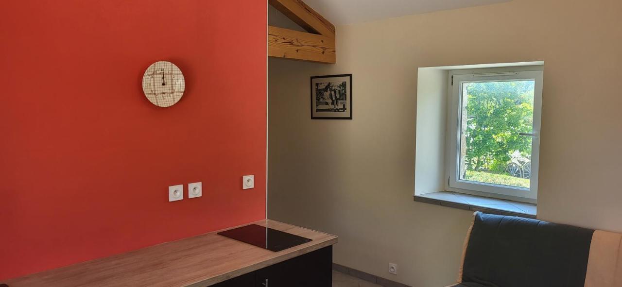 Maisonnette En Pierre Renovee Lamastre Εξωτερικό φωτογραφία