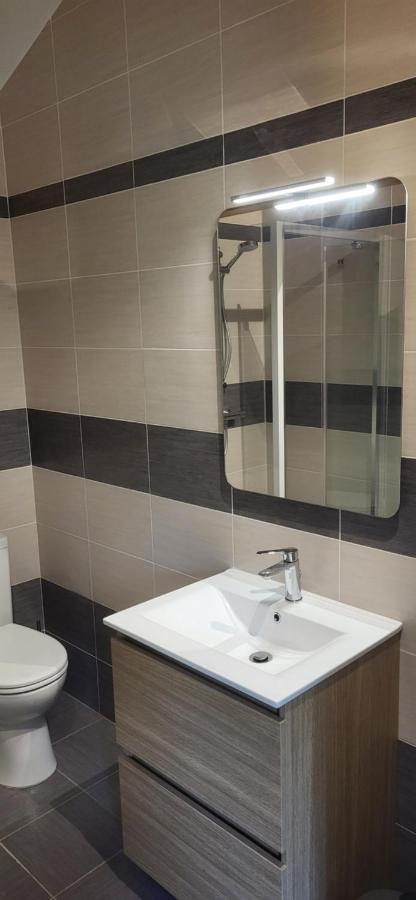 Maisonnette En Pierre Renovee Lamastre Εξωτερικό φωτογραφία